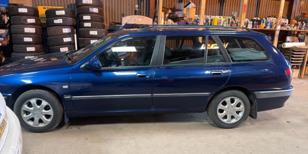 Peugeot_2001